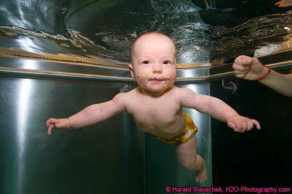 Babyschwimmen in Mistelbach mit Nicol Ofner